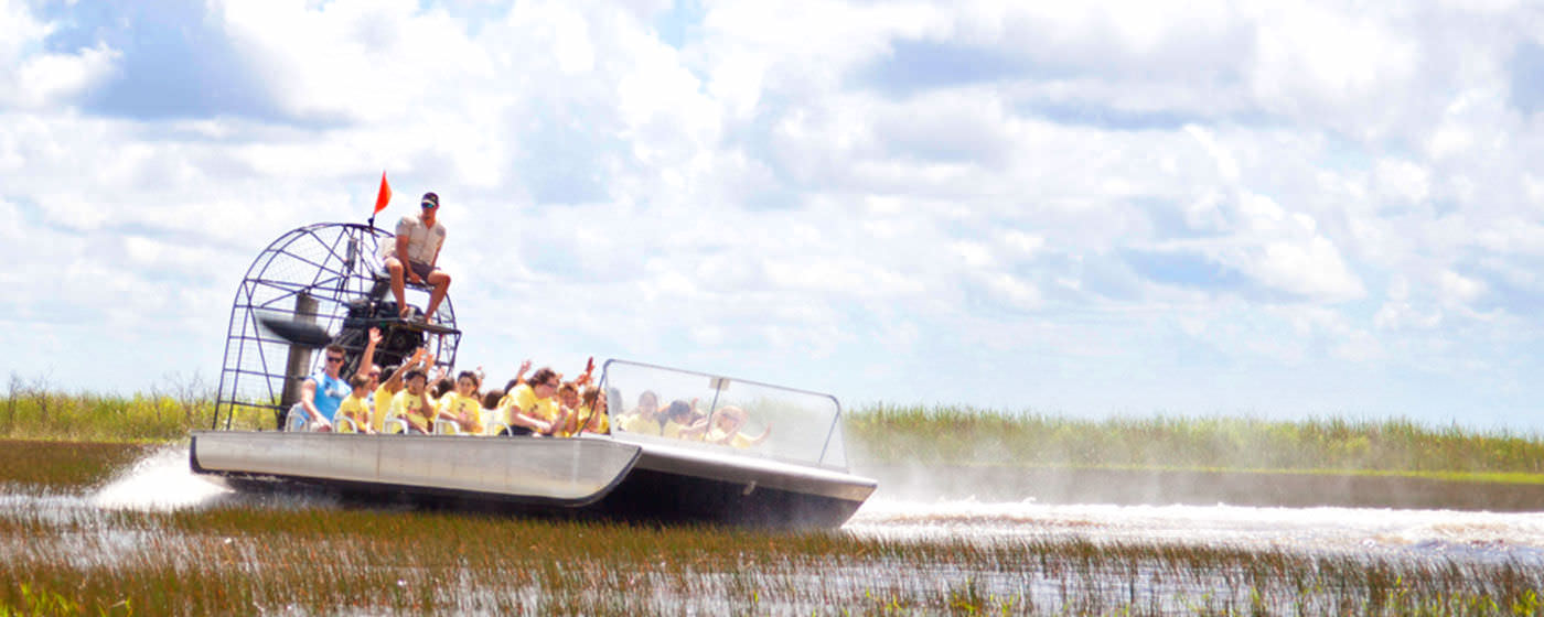 Corsa sull'Everglades Airboat