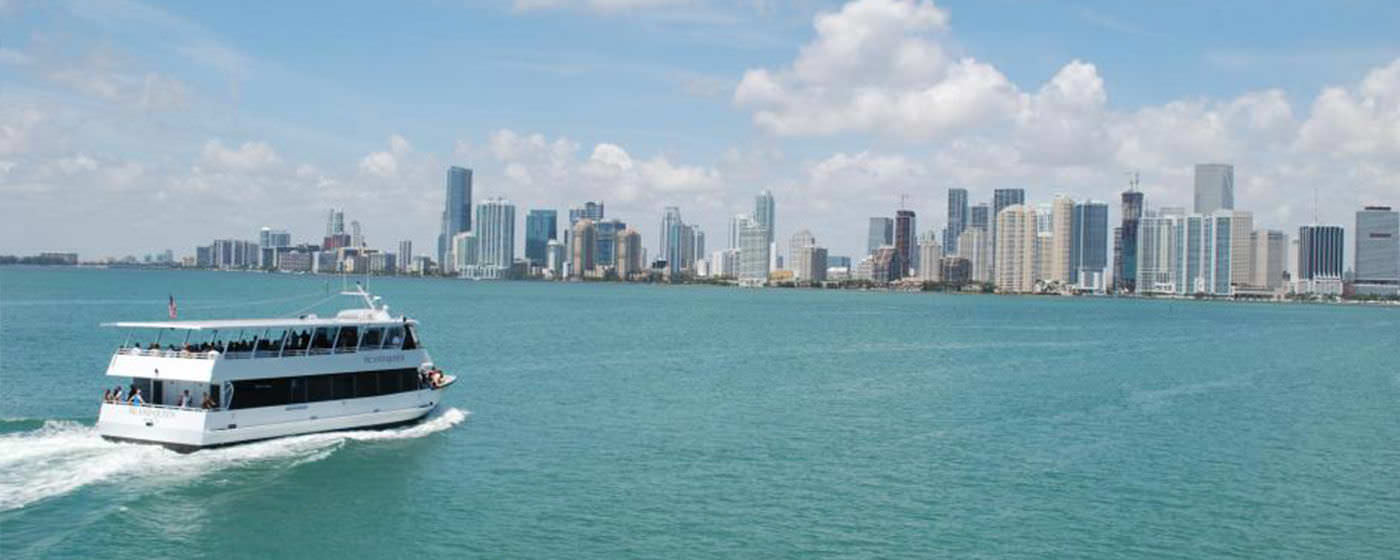 Miami barco de turismo