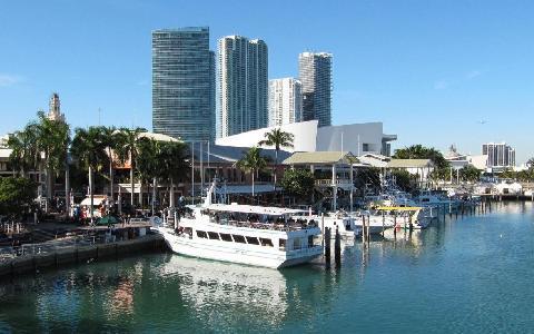 ⛴️ THE BEST Bayside Boat Tour in Miami (with Free Drink)